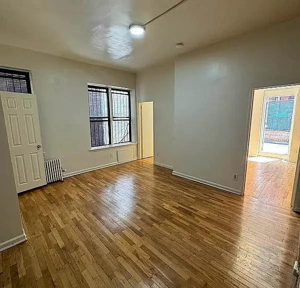 226 E 29th St #1E — Photo 16