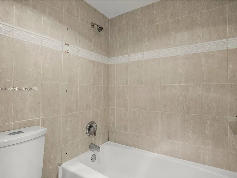 20500 W Country Club Dr #607 — Photo 13