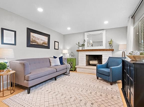 5th image of 1174 W Koradine Dr