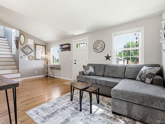 3rd image of 460 E Yale Avenue