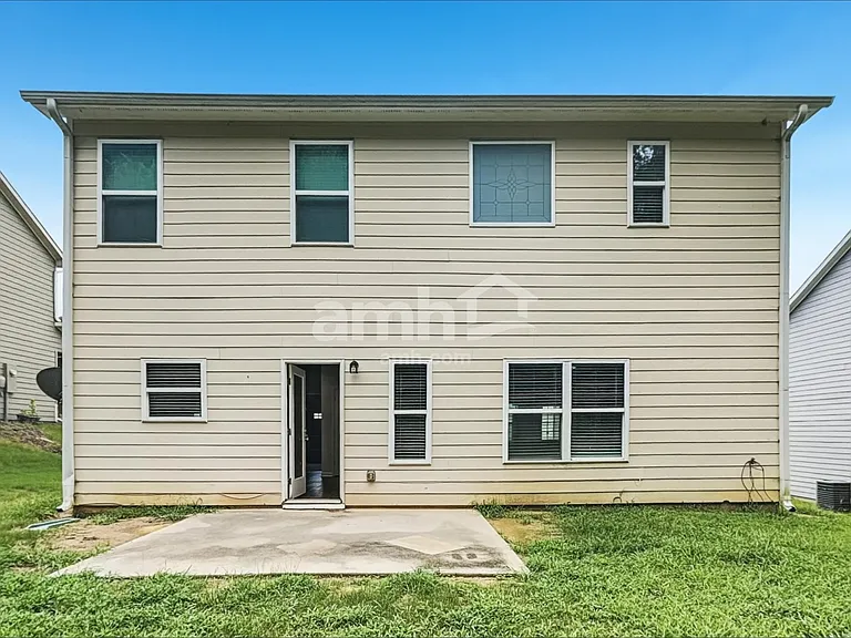 918 Pine Ln — Photo 19