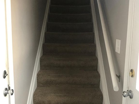 2nd image of 22817 Overlake St