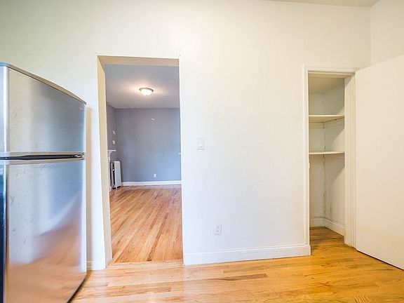 5th image of 799 Putnam Ave APT 3B