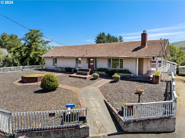 1421 N Wahanna Rd, Seaside, OR 97138