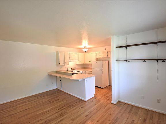 4th image of 3700 Hayden Pl APT 1