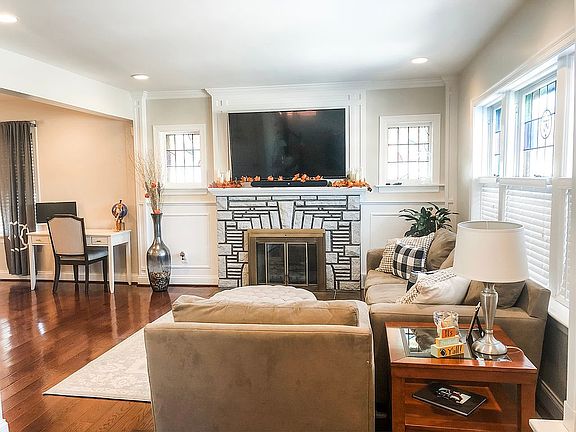 5th image of 5446 Botanical Ave