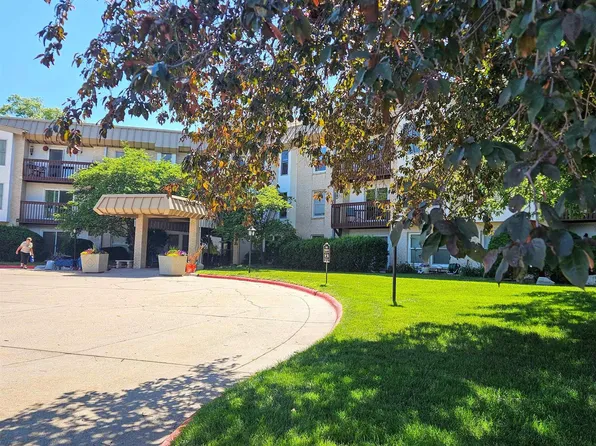 4000 S 56th St APT 249B, Lincoln, NE 68506