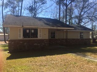 910 Laird St, Picayune, MS 39466