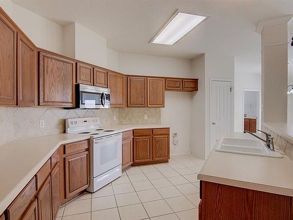 2nd image of 20532 Highland Lake Dr