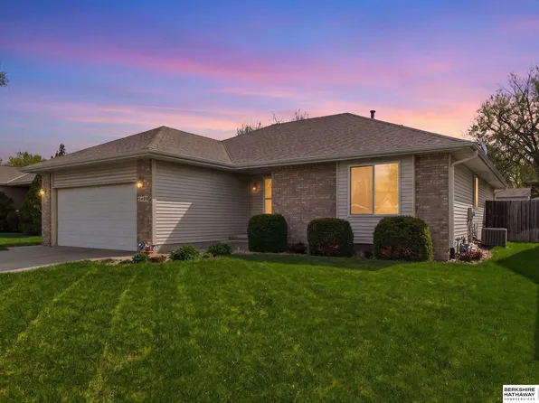 5400 Hunts Dr, Lincoln, NE 68512