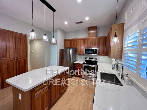 4th image of 1465 Wedgewood Ct