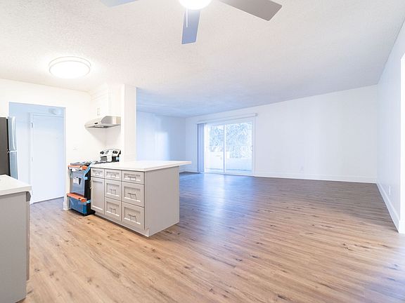 2nd image of 365 Euclid Ave #102