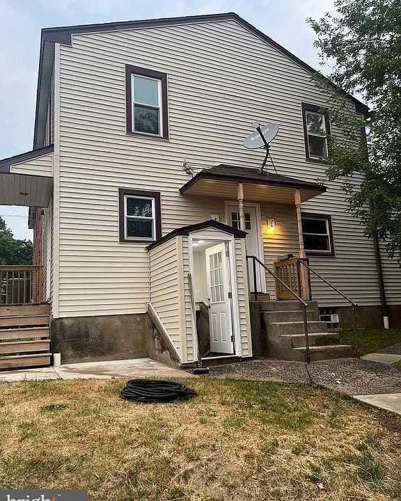 1st image of 3948 Mary St