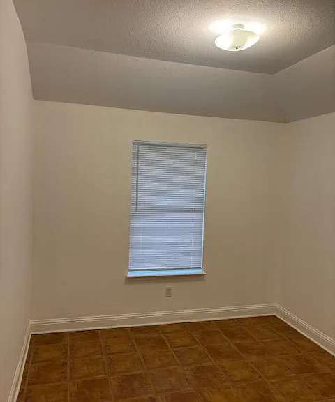 4711 Hay St — Photo 16
