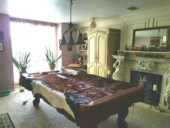 4th image of 924 Red Oak Creek Dr