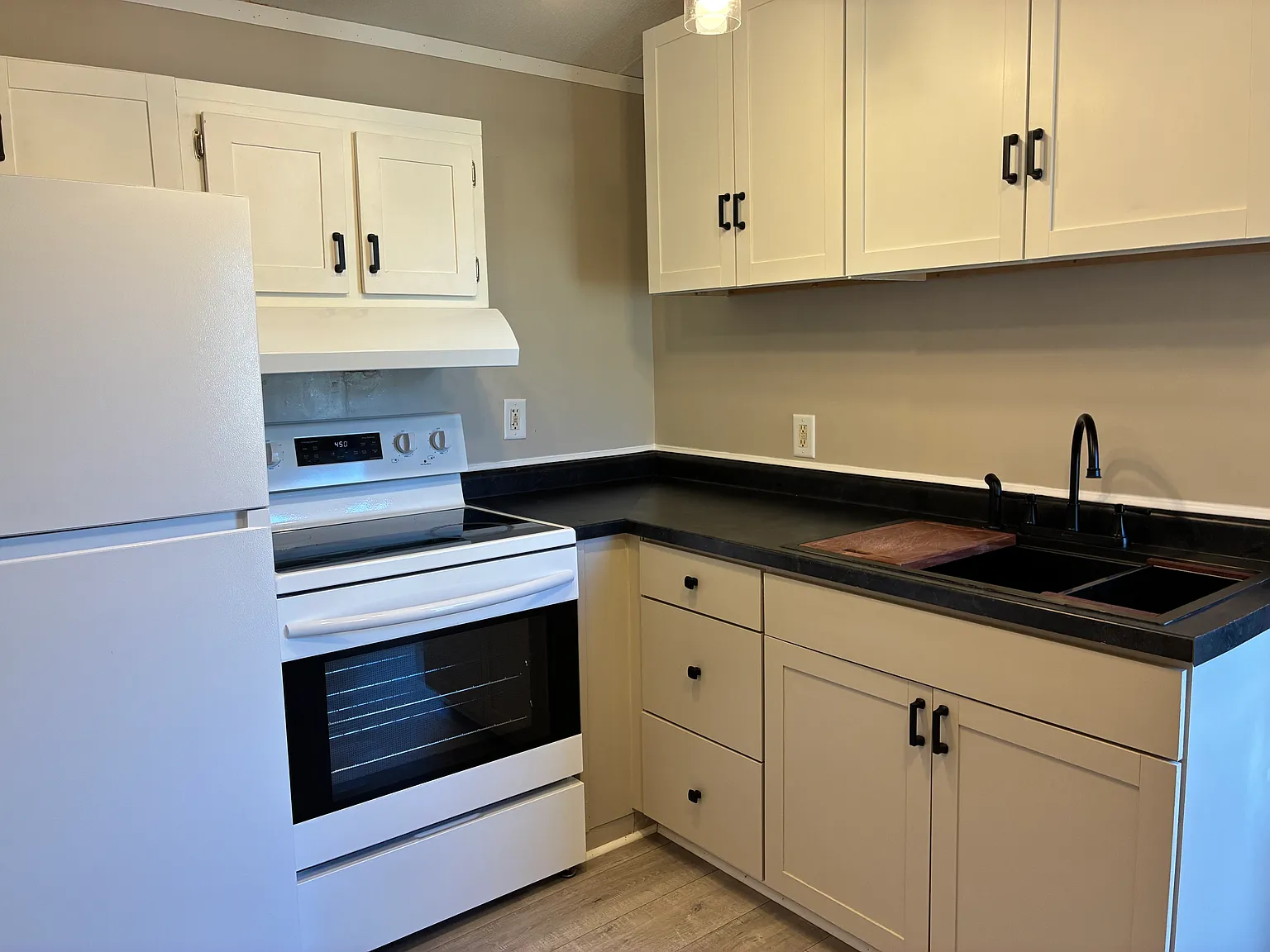 1 bed, 560 sqft, $640 — Photo 2