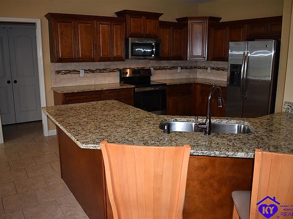 4th image of 212 Sangria Dr