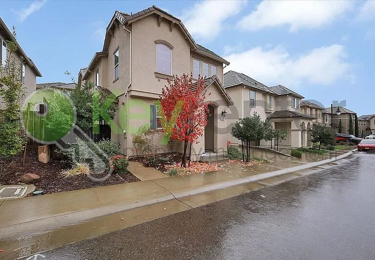 1374 Larkspur Dr — Photo 38