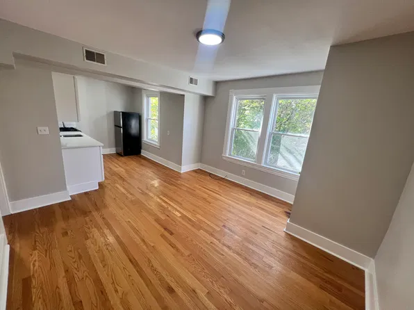 709 W 19th St Floor 2, Wilmington, DE 19802