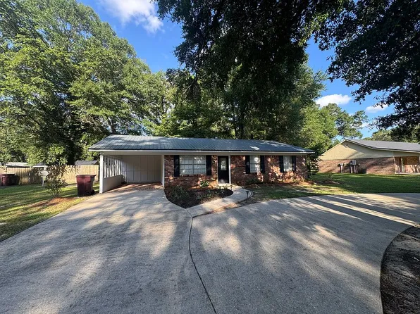 5620 7th St, Satsuma, AL 36572