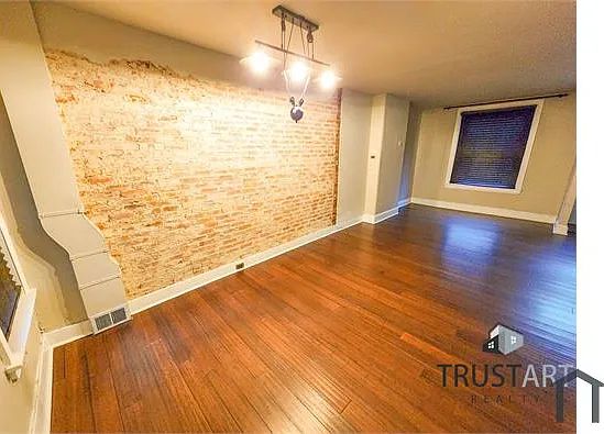 3885 Manor St — Photo 18
