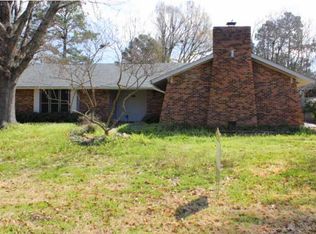 207 William Dr, Clinton, MS 39056