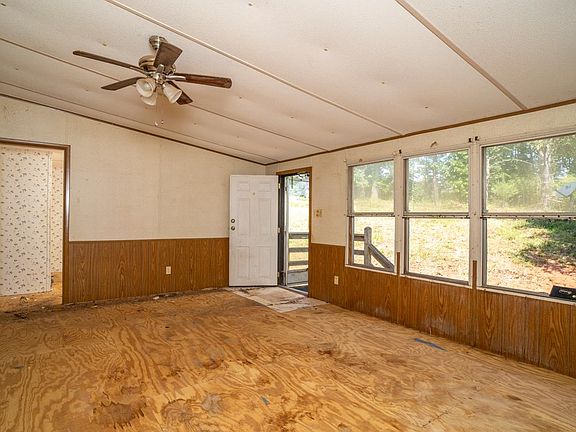 4th image of 1386 Preddy Creek Rd