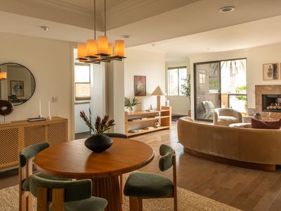 235 S Tower Dr Unit 301, Beverly Hills, CA, 90211