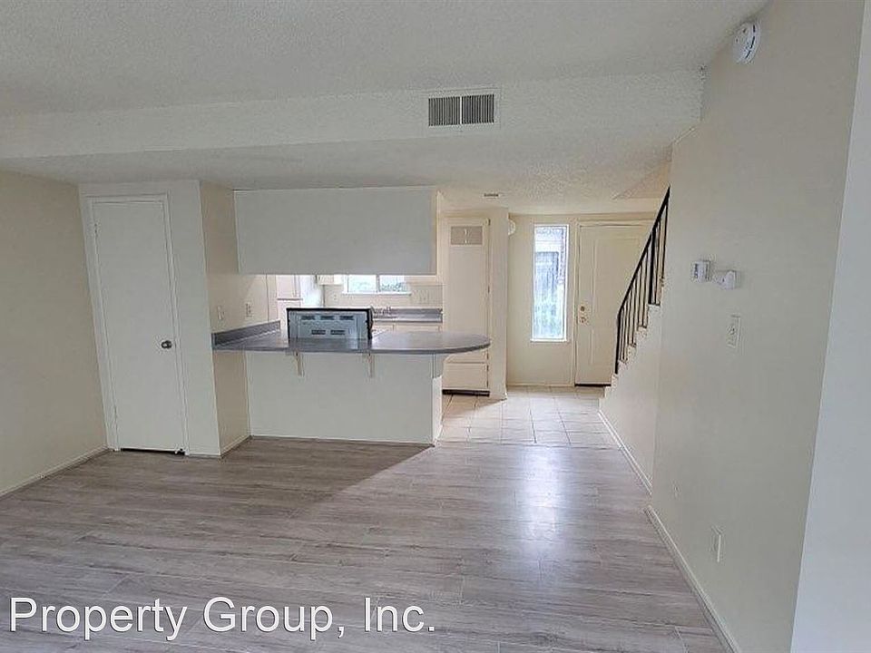 1st image of 5612 Hillsdale Blvd APT B