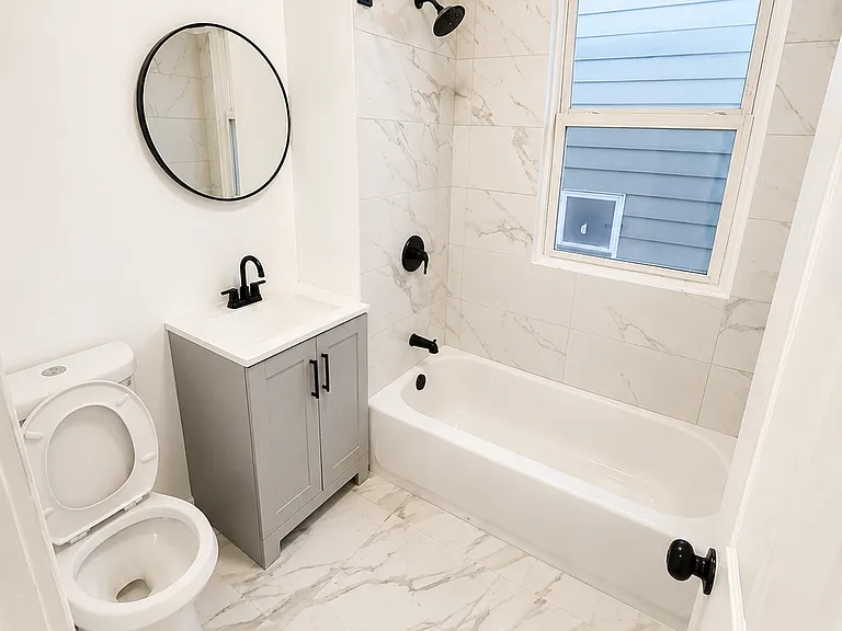 100 Smith St #1A — Photo 2