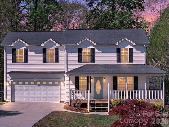 2nd image of 7 Collin Ln