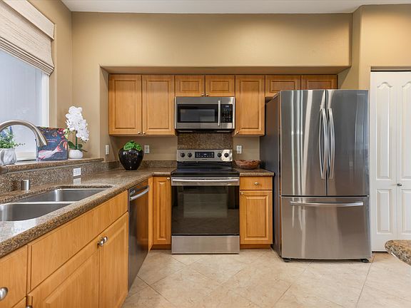 5th image of 75-6060 Kuakini Hwy APT K2