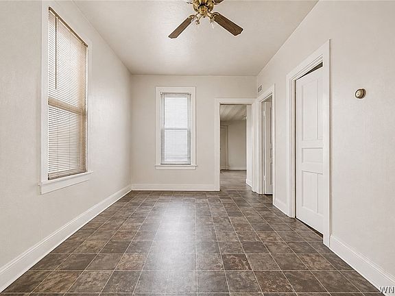 4th image of 24 Persia St