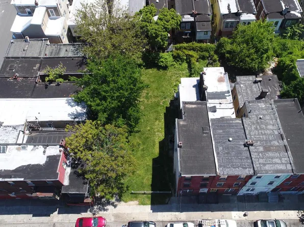 2151 N 22nd St, Philadelphia, PA 19121