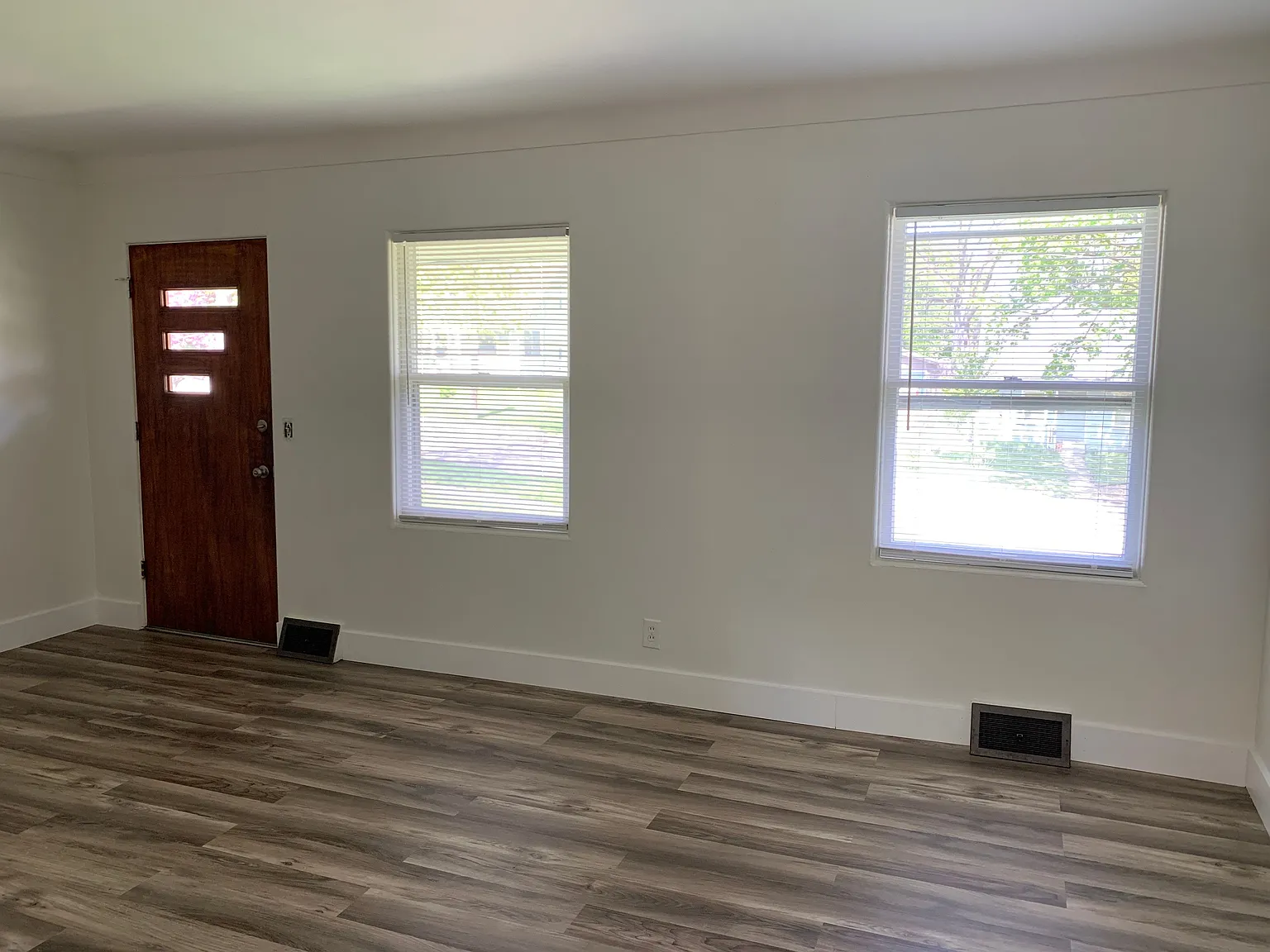 2 bed, 1.0 bath, 790 sqft, $1,220 — Photo 4