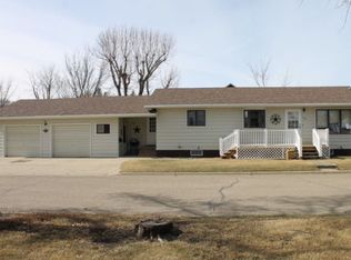 545 Ehler Ave, Harvey, ND 58341