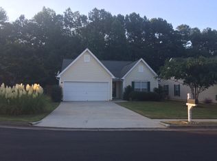 2330 Laurel Pointe Ln, Lawrenceville, GA 30043