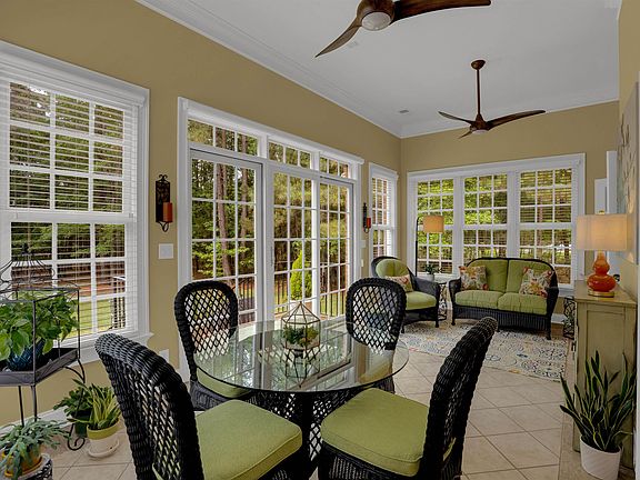 4th image of 126 Pebblebranch Dr