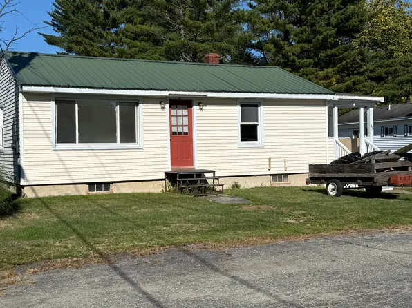 45 Winn St, Lewiston, ME 04240
