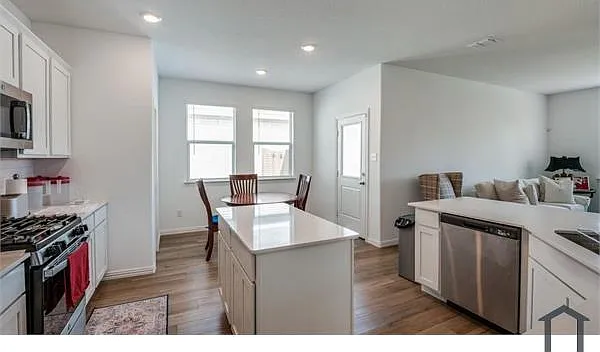 8424 Gray Squirrel Ln — Photo 5