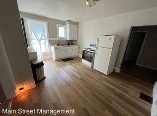 531 1/2 N Appleton St, Appleton, WI 54911