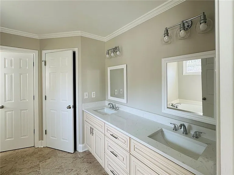 2020 Bentwood Ct — Photo 20