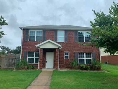 960 N Meadowlands Dr, Fayetteville, AR, 72704