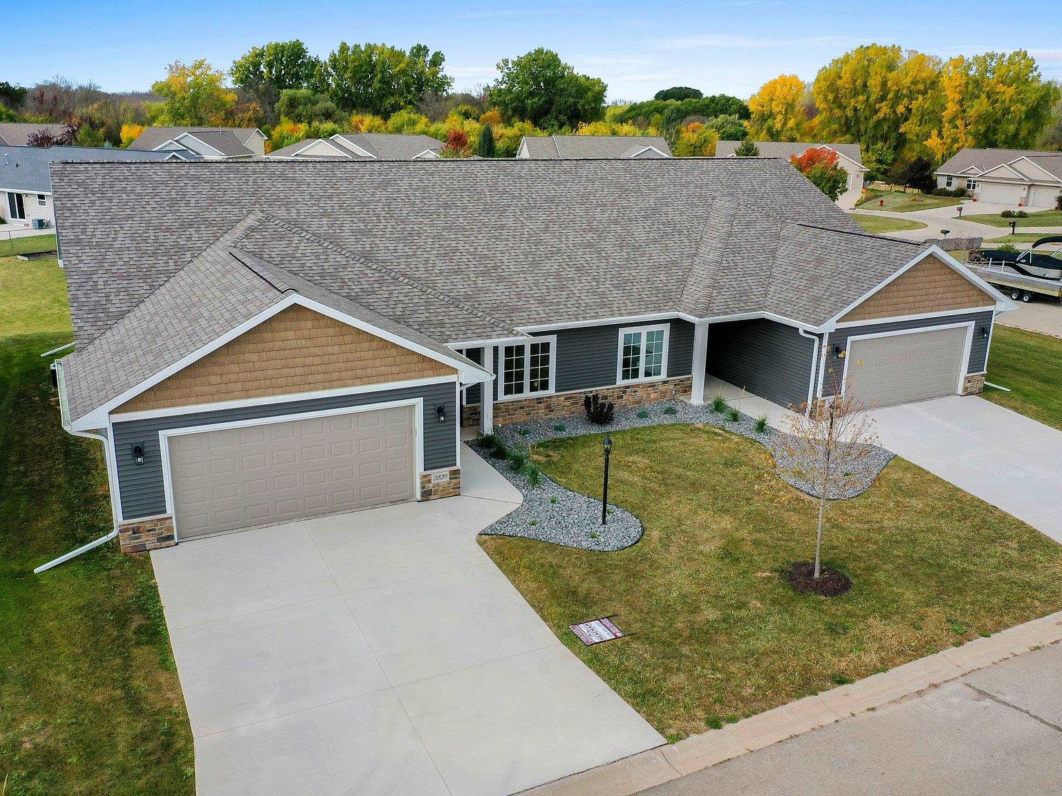 3839 Shore Crest Ln #11, Green Bay, WI 54311 | Zillow