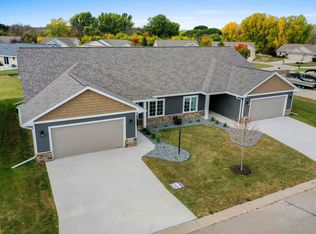 3839 Shore Crest Ln #11, Green Bay, WI 54311