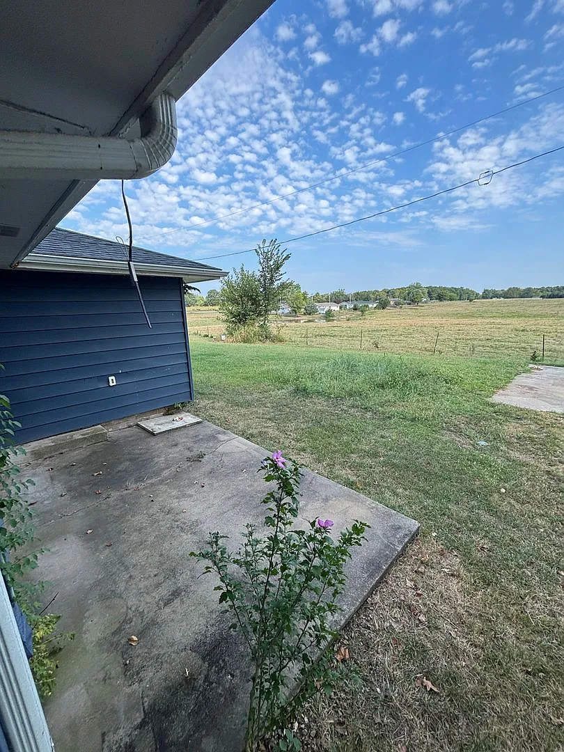 Peaceful Country Living with Modern Comforts! — Photo 2
