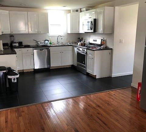 4th image of 28 Johnston St #5