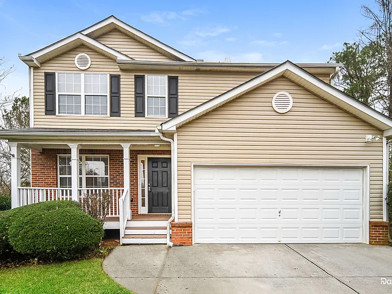 109 Bainbridge Pl — Photo 1