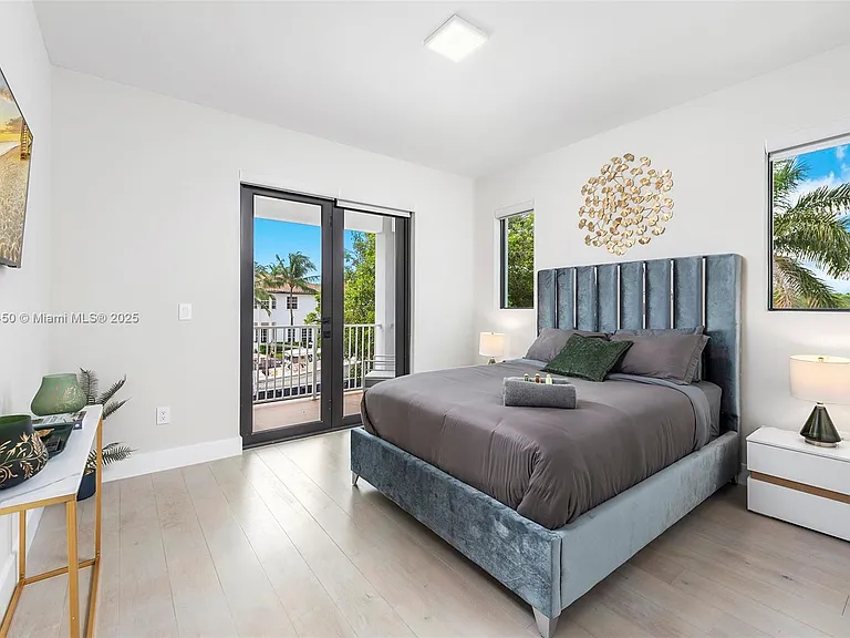 850 Washington St — Photo 33