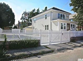 131 Elzey Ave, Elmont, NY 11003